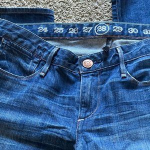 Ernest Sewn Womens Denim Jeans Tag-28 Med Wash Straight Leg  USED